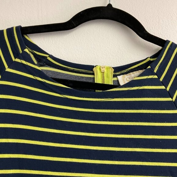 STS Sail To Sable Striped Shift Mini Dress Short Sleeve Size XS Black/Yellow - Picture 4 of 4